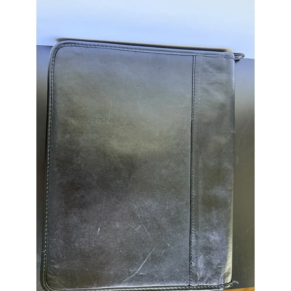 Design-A-Day America Genuine Leather Zip Portfolio Padfolio Calculator Black